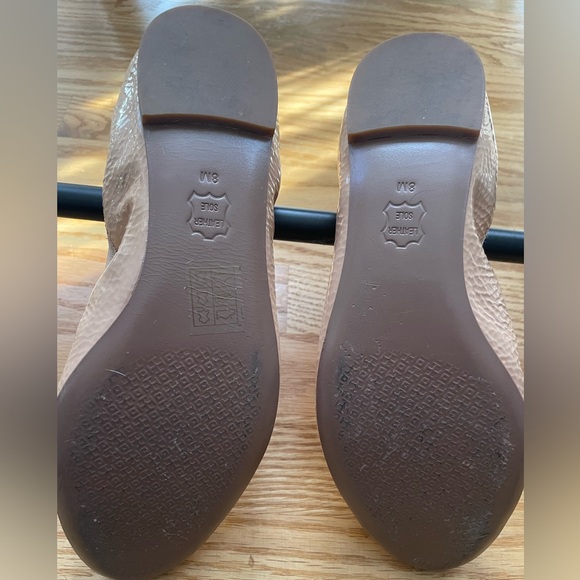 TORY BURCH Tan/Gold Flats - Picture 3 of 3